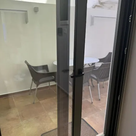 Anna's House 아파트